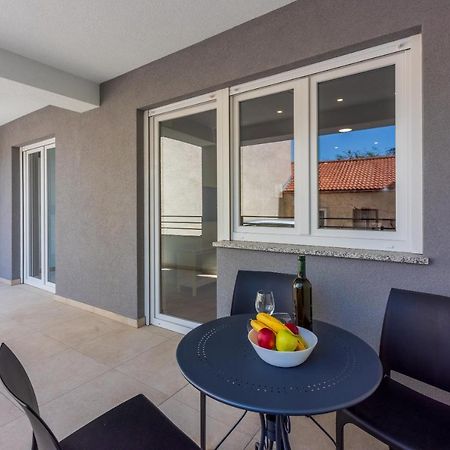 Luxury Apartments Lovorka 1 & 2**** Selce Exterior foto